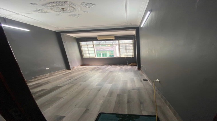 Cho thuê MBKD SALON TÓC, SPA mặt phố An Trạch, Cát Linh, Đống Đa - 32m2 x 6 tầng - 22tr/tháng